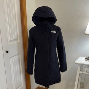 The North Face Women's Navy Hooded Down parka